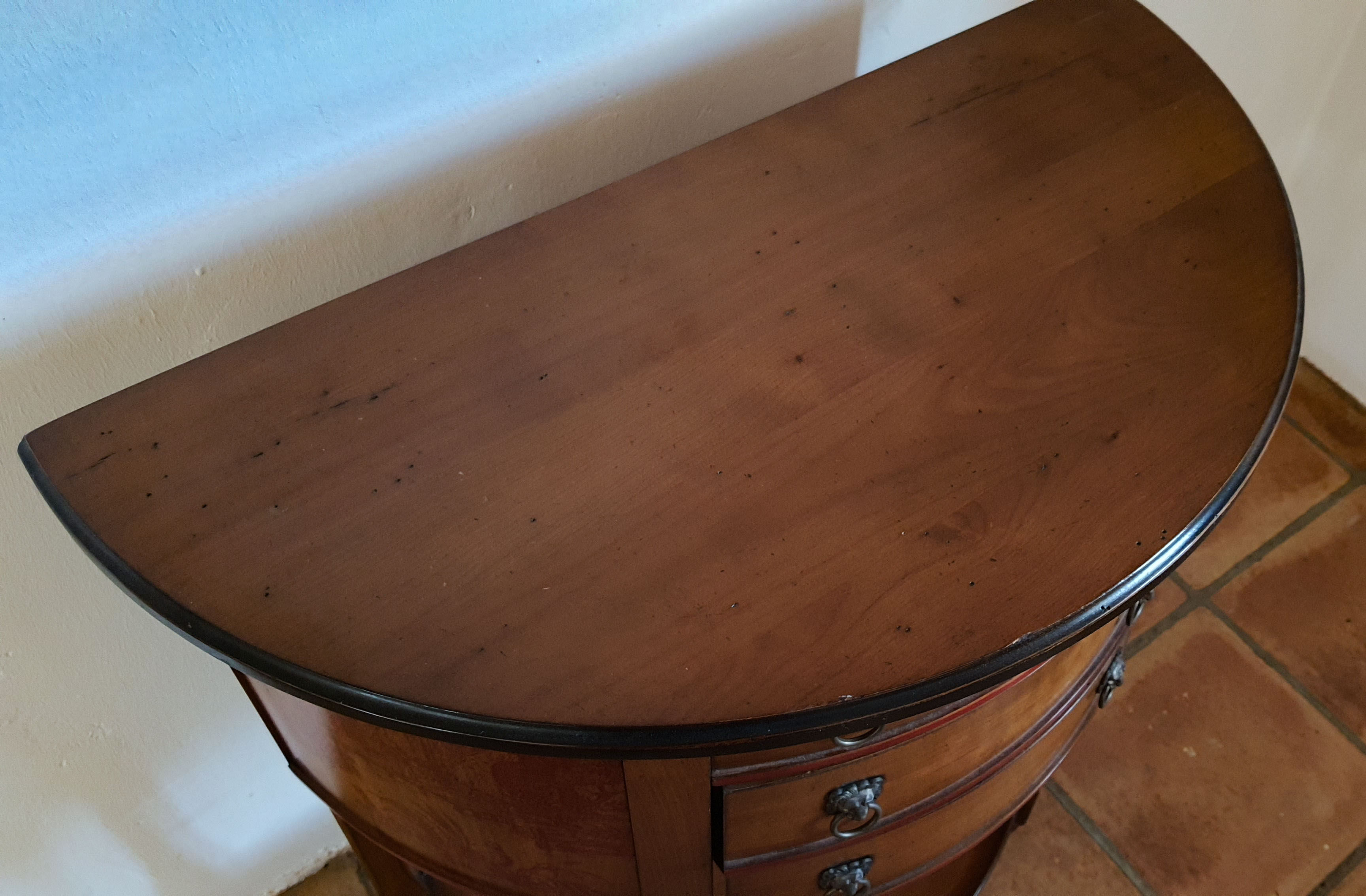 Half-moon console De Tonges