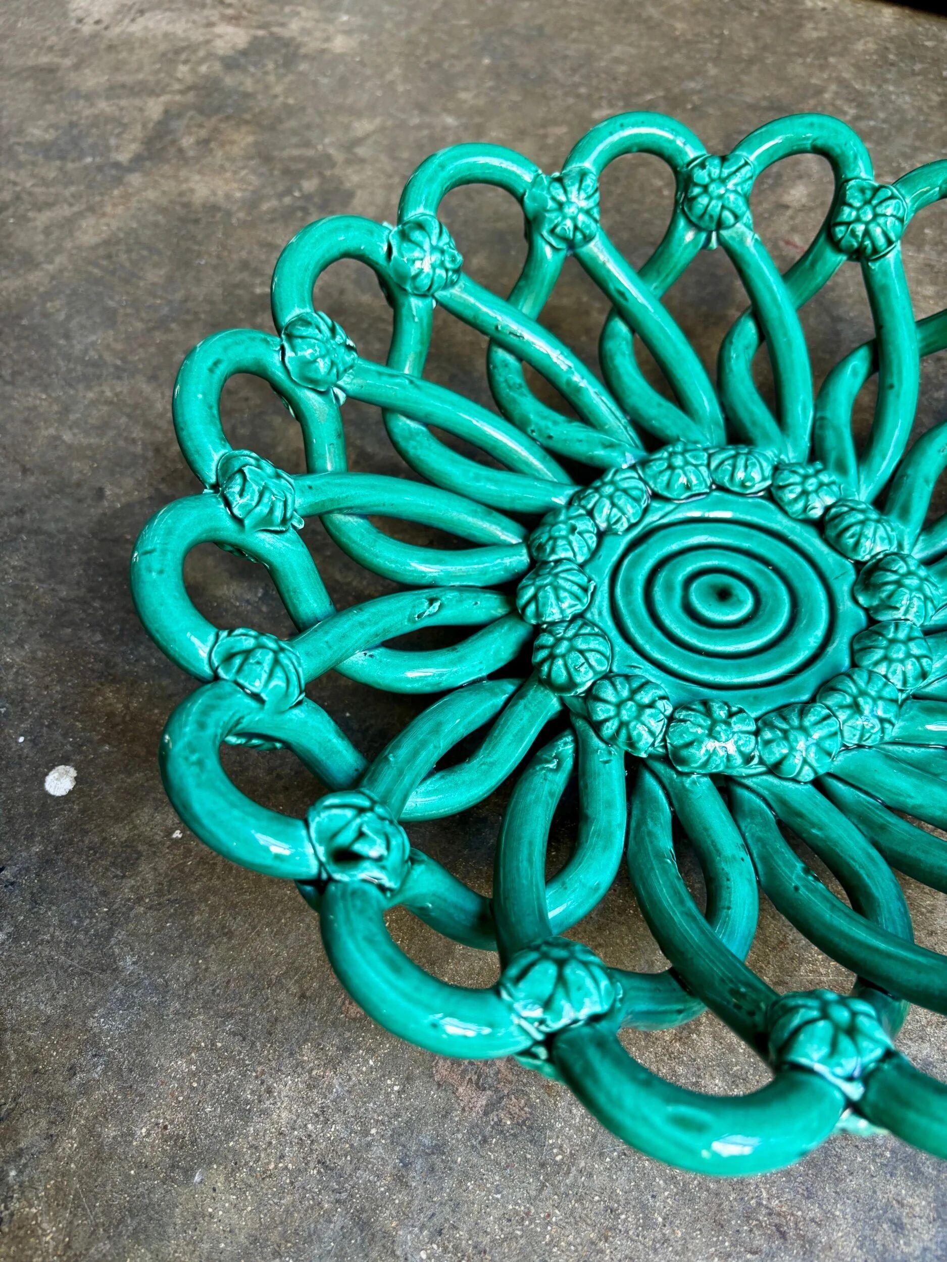 Green woven ceramic bowl Vallauris