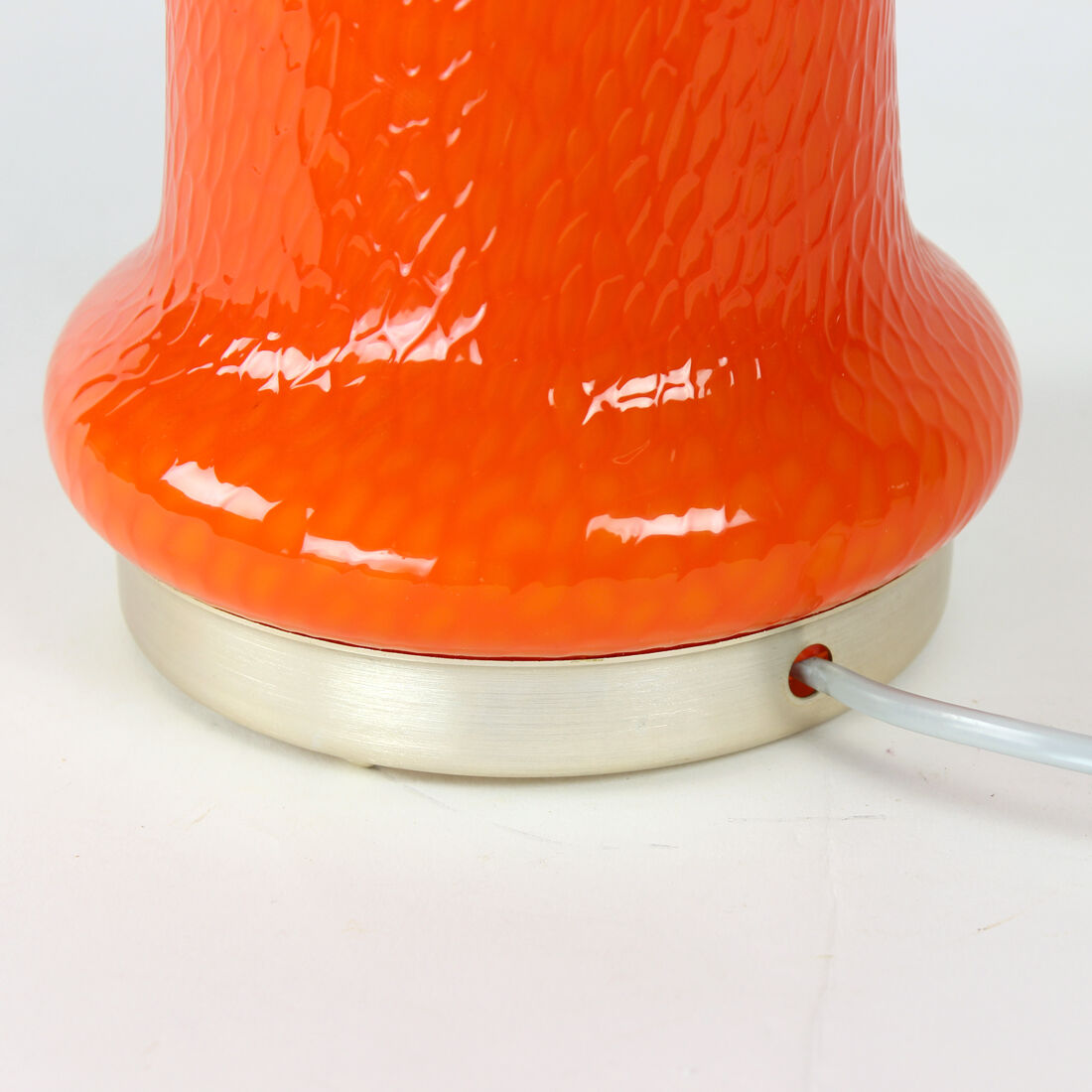 Lampe de table mid century en verre opalin orange par Stefan Tabery, Opp Jihlava, 1960s