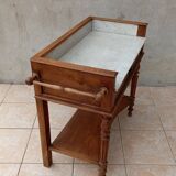 Meuble de toilette en noyer