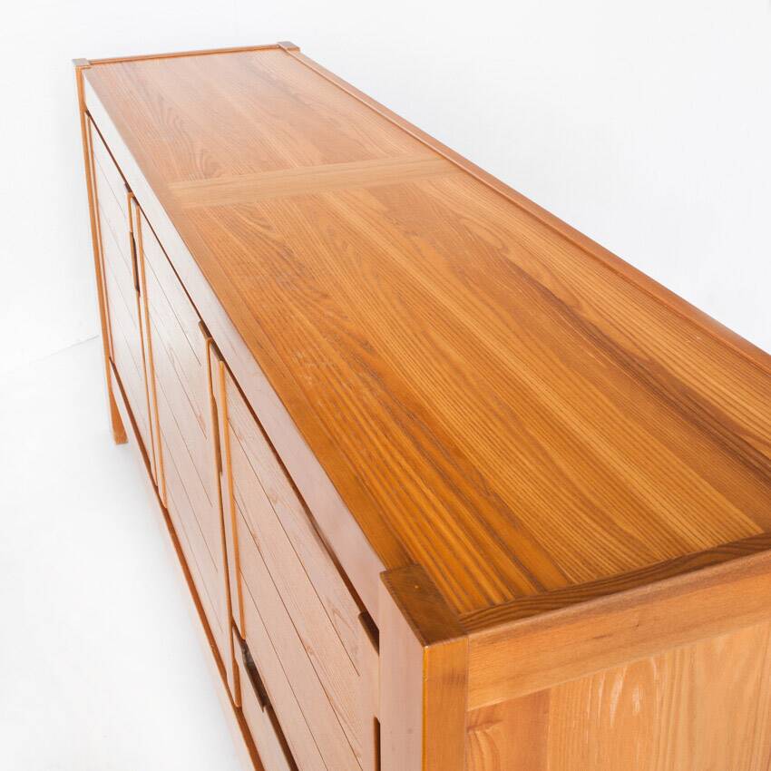 Vintage sideboard in elm wood. Edition by Simat. France 1970s.