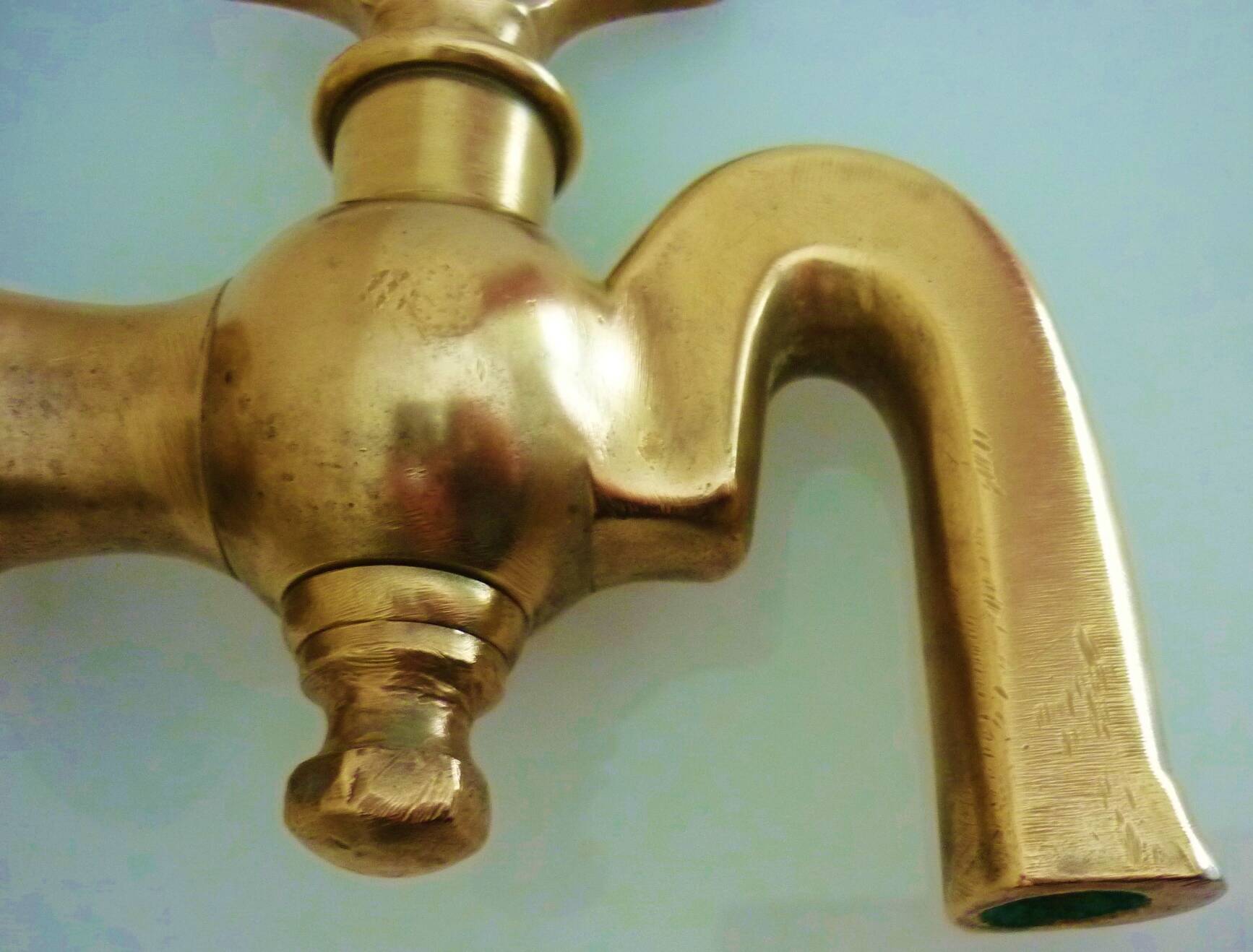 Old fountain tap for garden in brass, 4 parts