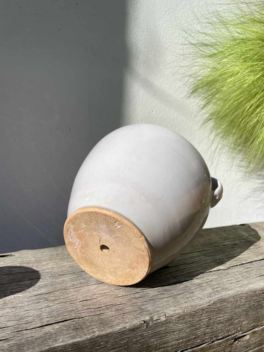 White ceramic flowerpot