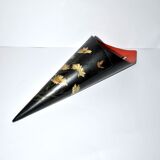 Cornet vase in "Chinese lacquer" floral Napoleon III black and red