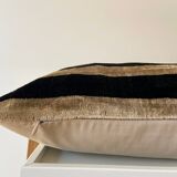 Cushion Ikat velvet black cream