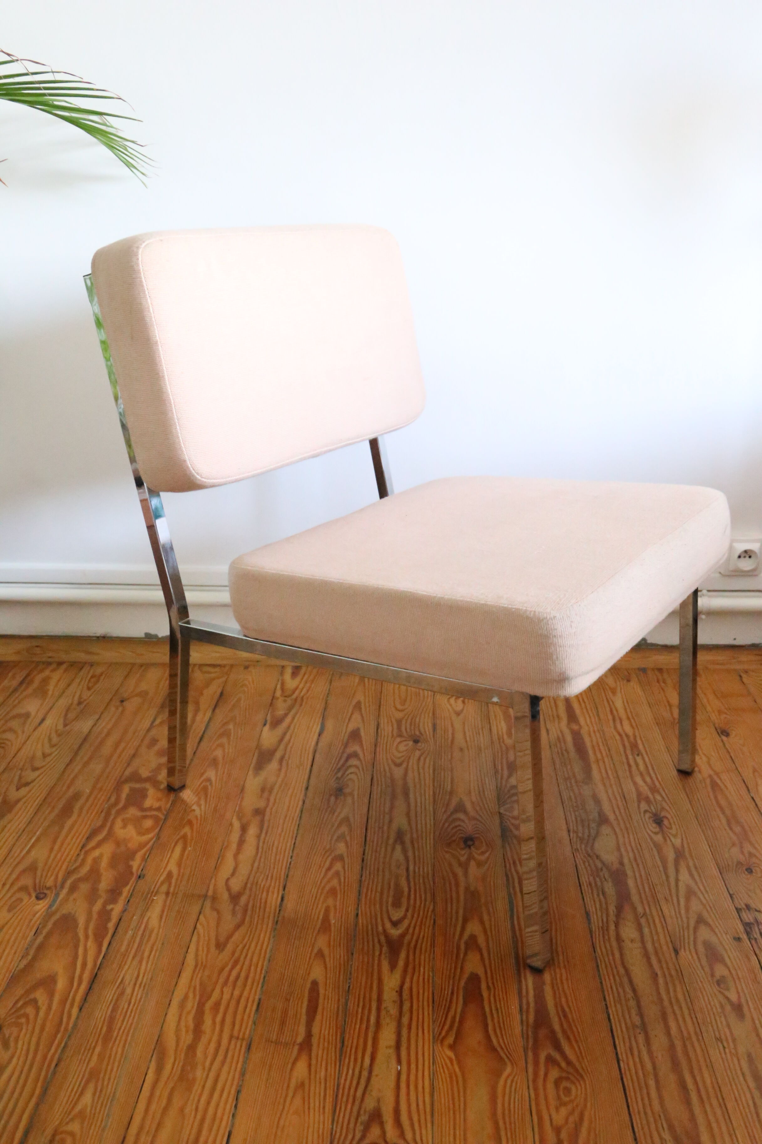 Fauteuil en chrome et tissus vintage design