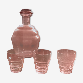 Carafe and its glasses
