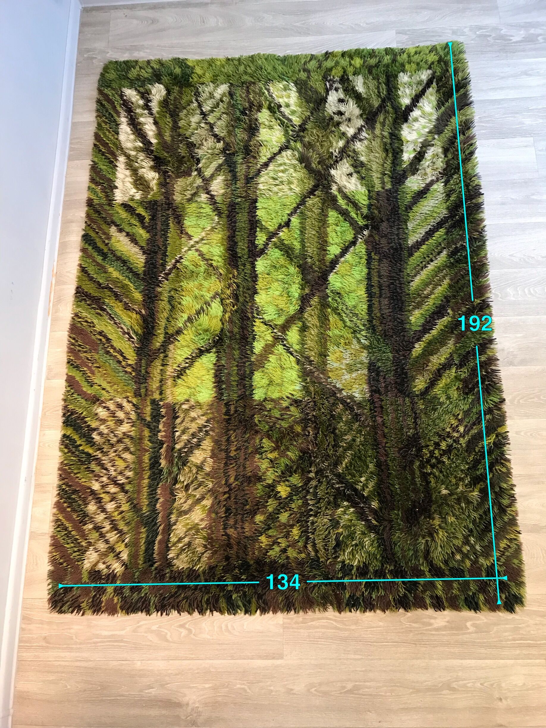 Öster Gyllen long pile carpet green brown Vintage Sweden