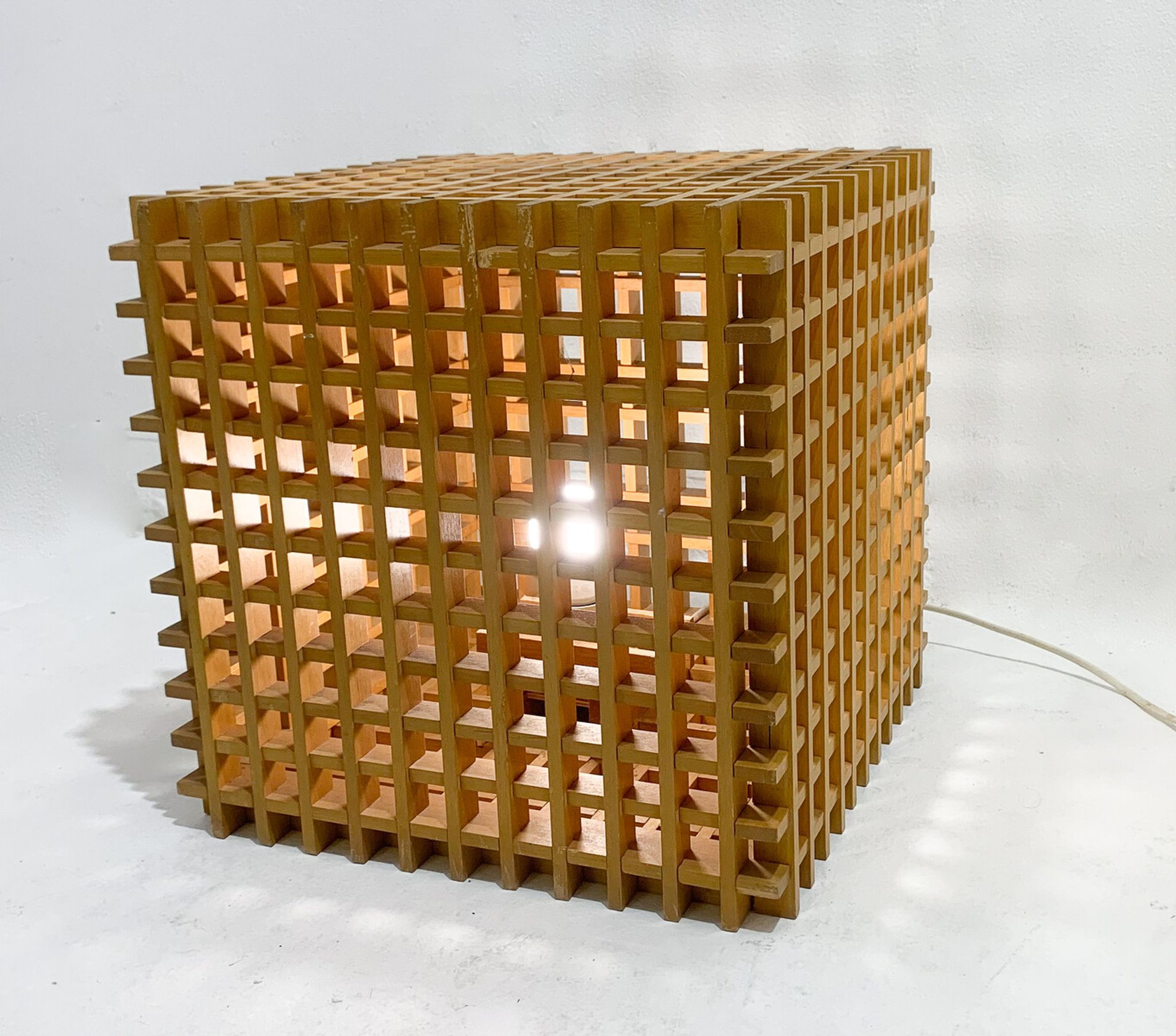 Mid-Century Modern Italian Wooden Cube Lamp, 1960s