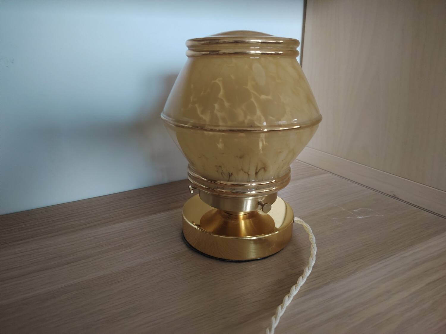 Touch lamp, Clichy glass, creamy yellow