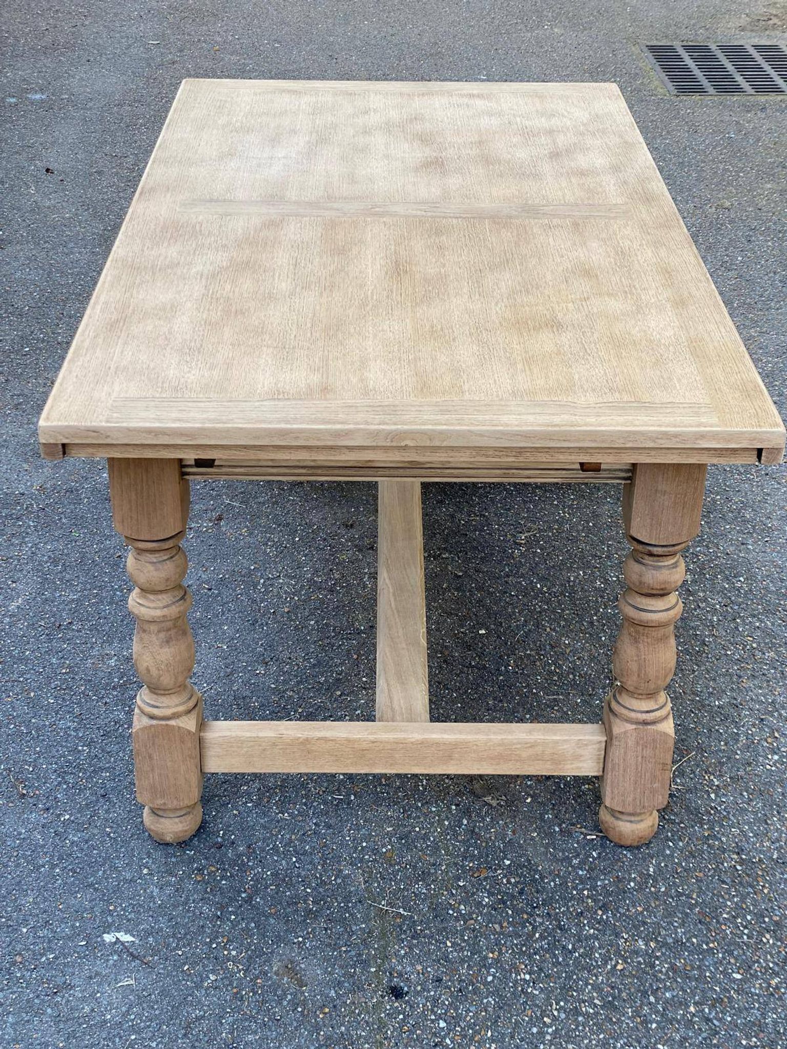 Renovated 19th-century oak extendable farmhouse dining table 160-240cm
