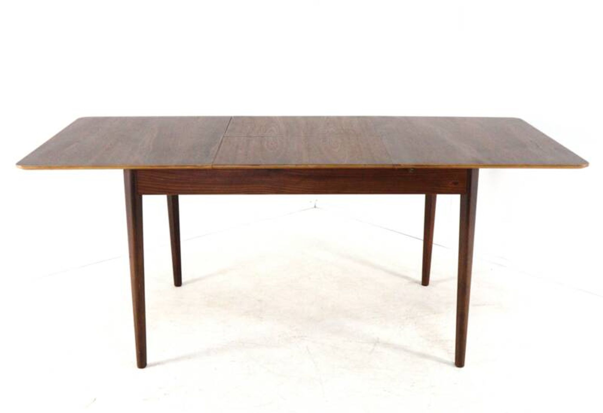 Rectangular Extendable Dining Table "Nichtevecht"
