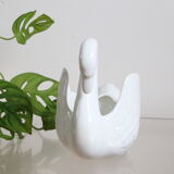 Swan pot cache
