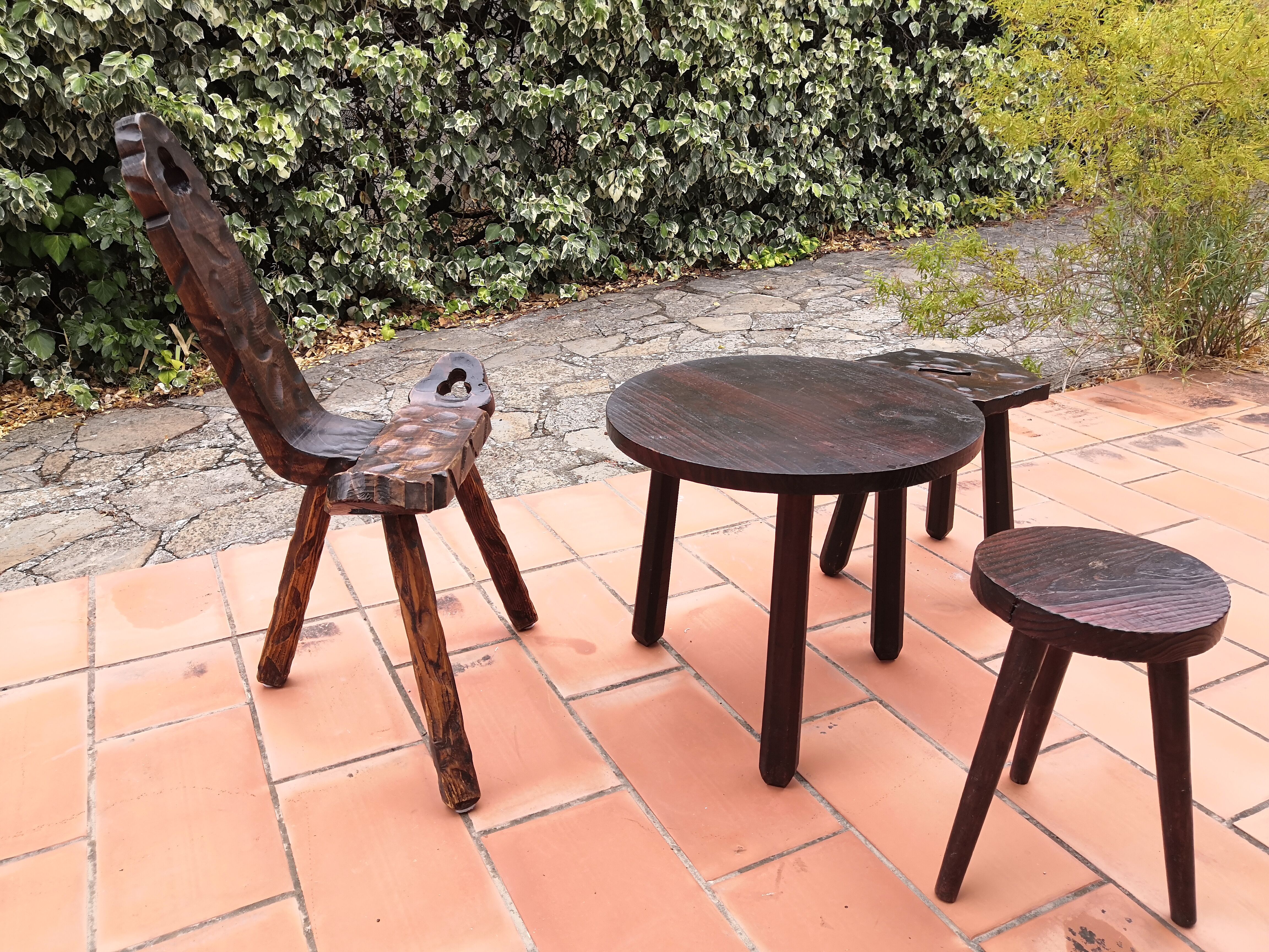 Living room wood feet tripod 70s