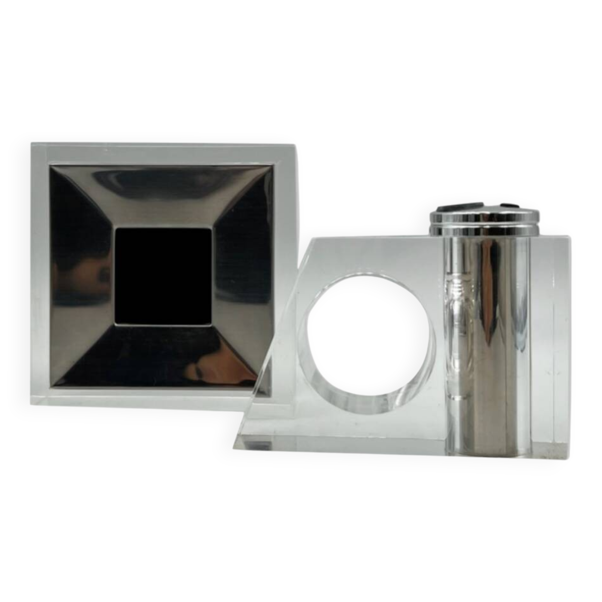 Vintage Guzzini ashtray and lighter – Design by Fabio Manlio Ciocca – 70s