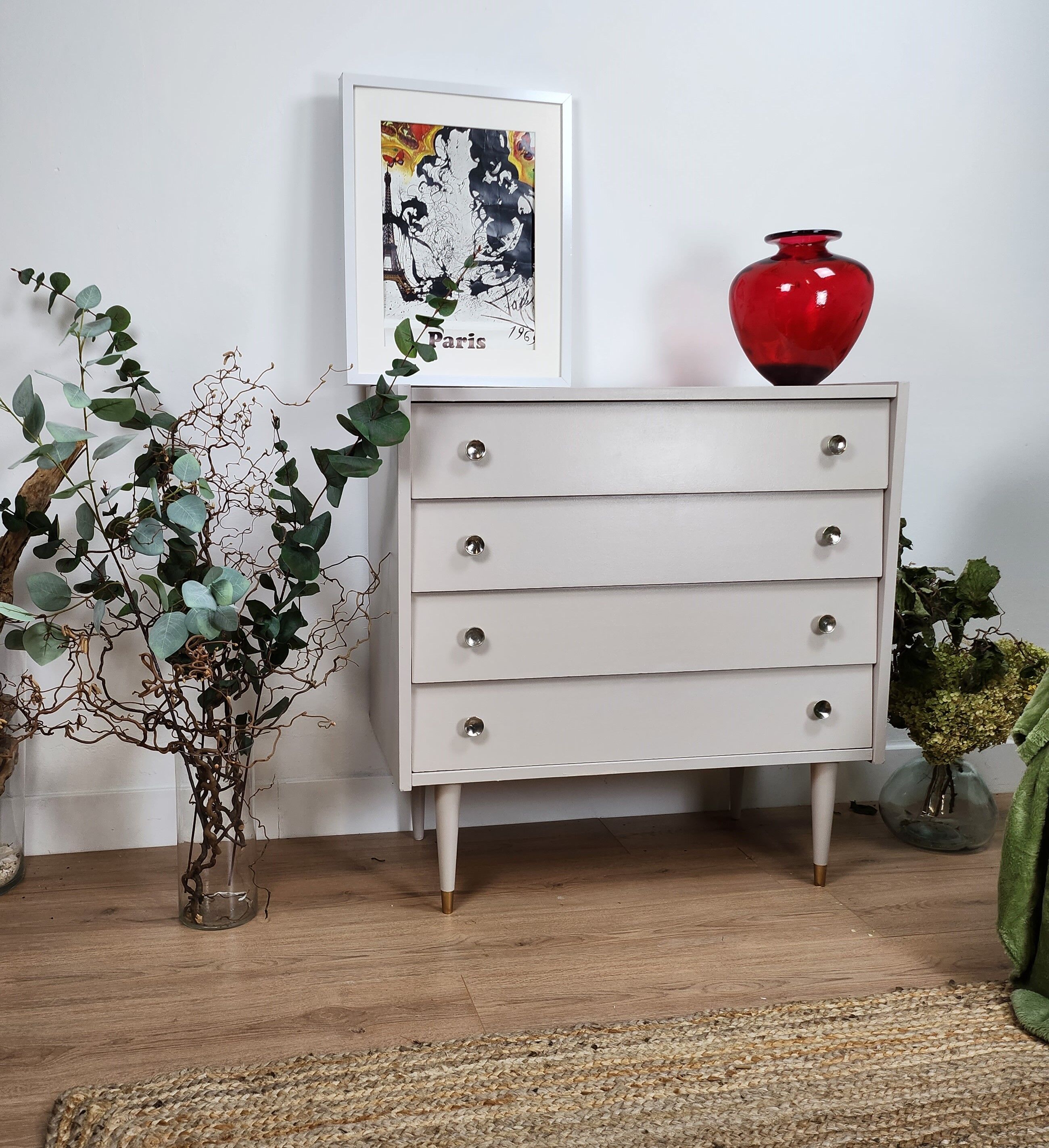 Vintage chest of drawers year 60