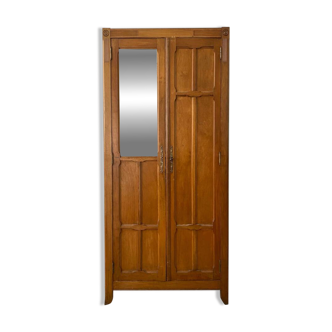 Armoire parisienne