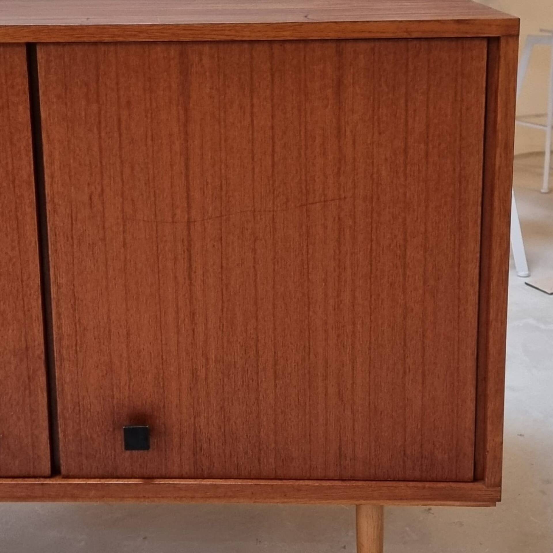 Armoire du milieu du siècle