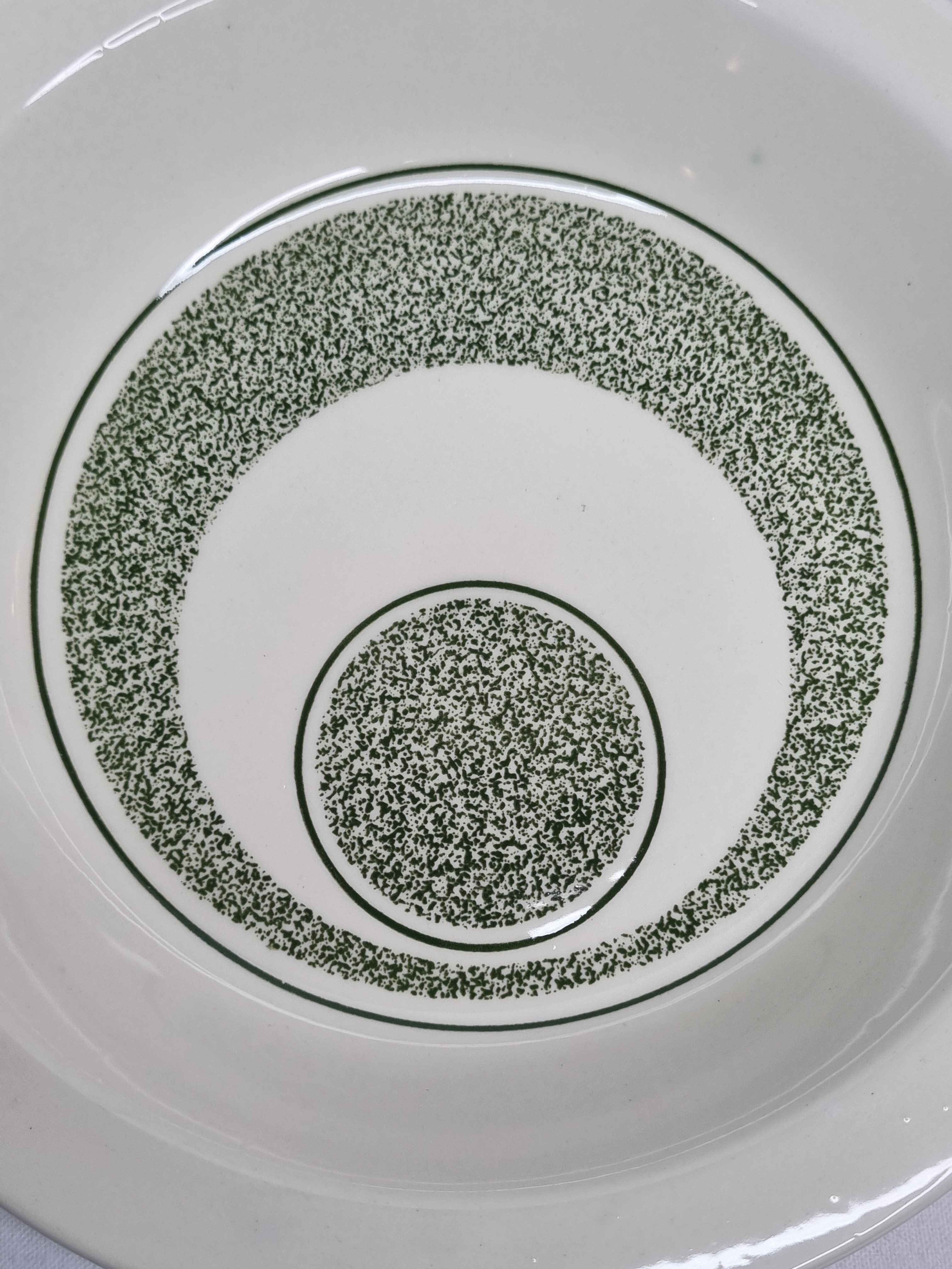 Set of five hollow plates, OpArt, 70s of the faience factory of Gien