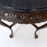 Tripod pedestal table