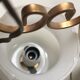 Paire de suspensions tulipe blanche et laiton