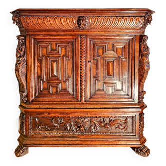 Neo Renaissance style chest of drawers from the 19th century