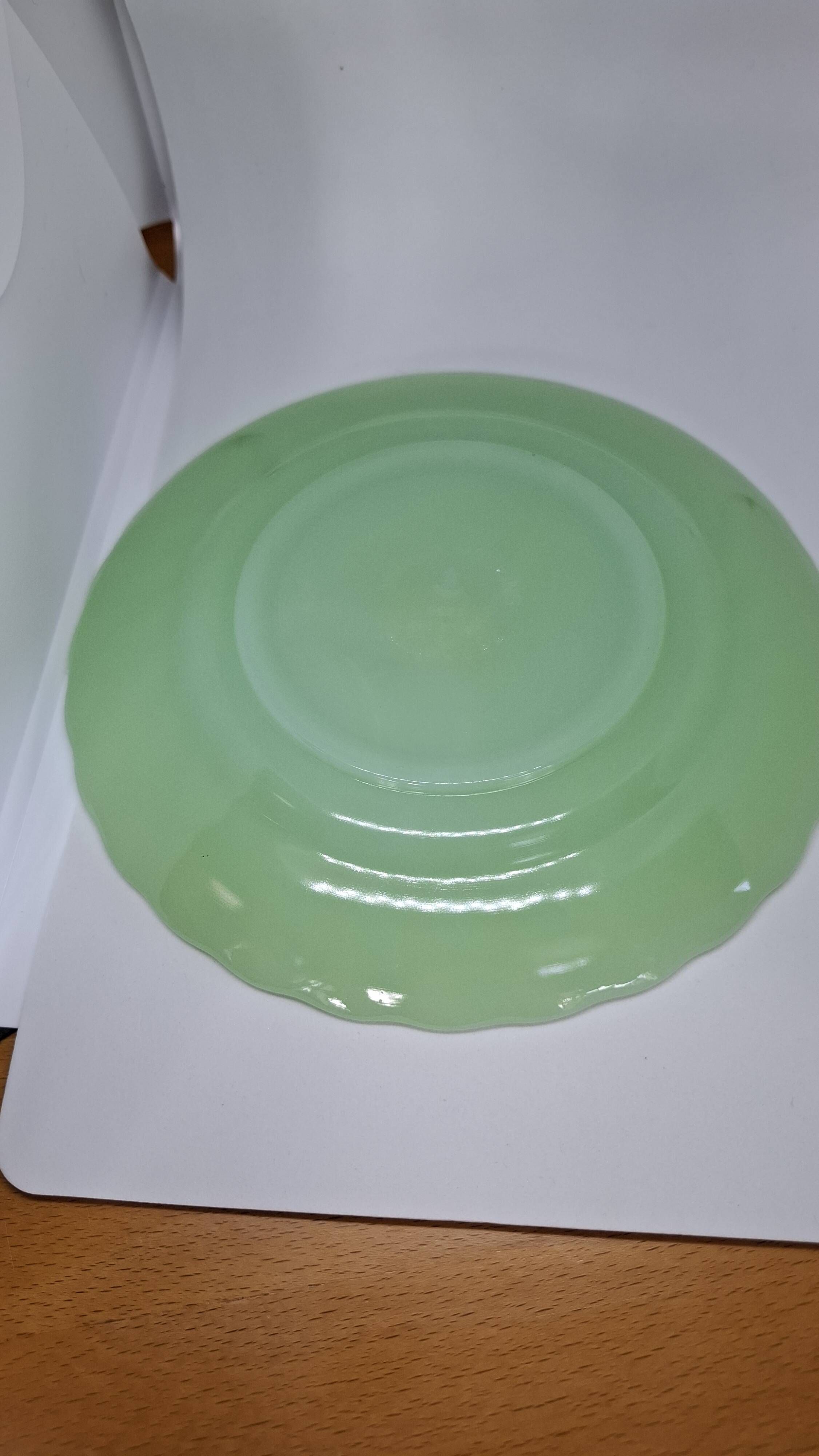 Vintage Fire-King Jadeite Swirl/Shell Coffee Set – 6 Pcs (Original Label)