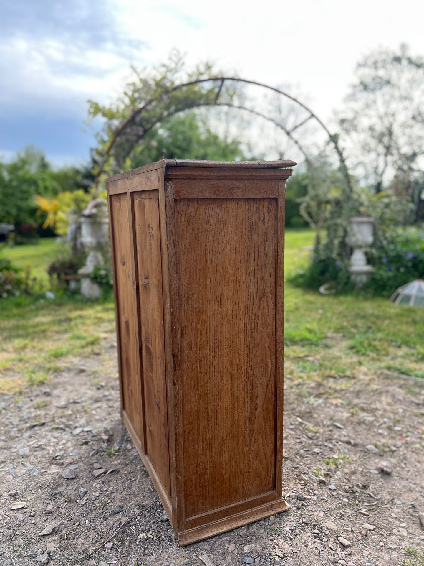Oak buffet