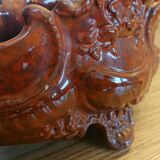 Gardener in earthenware