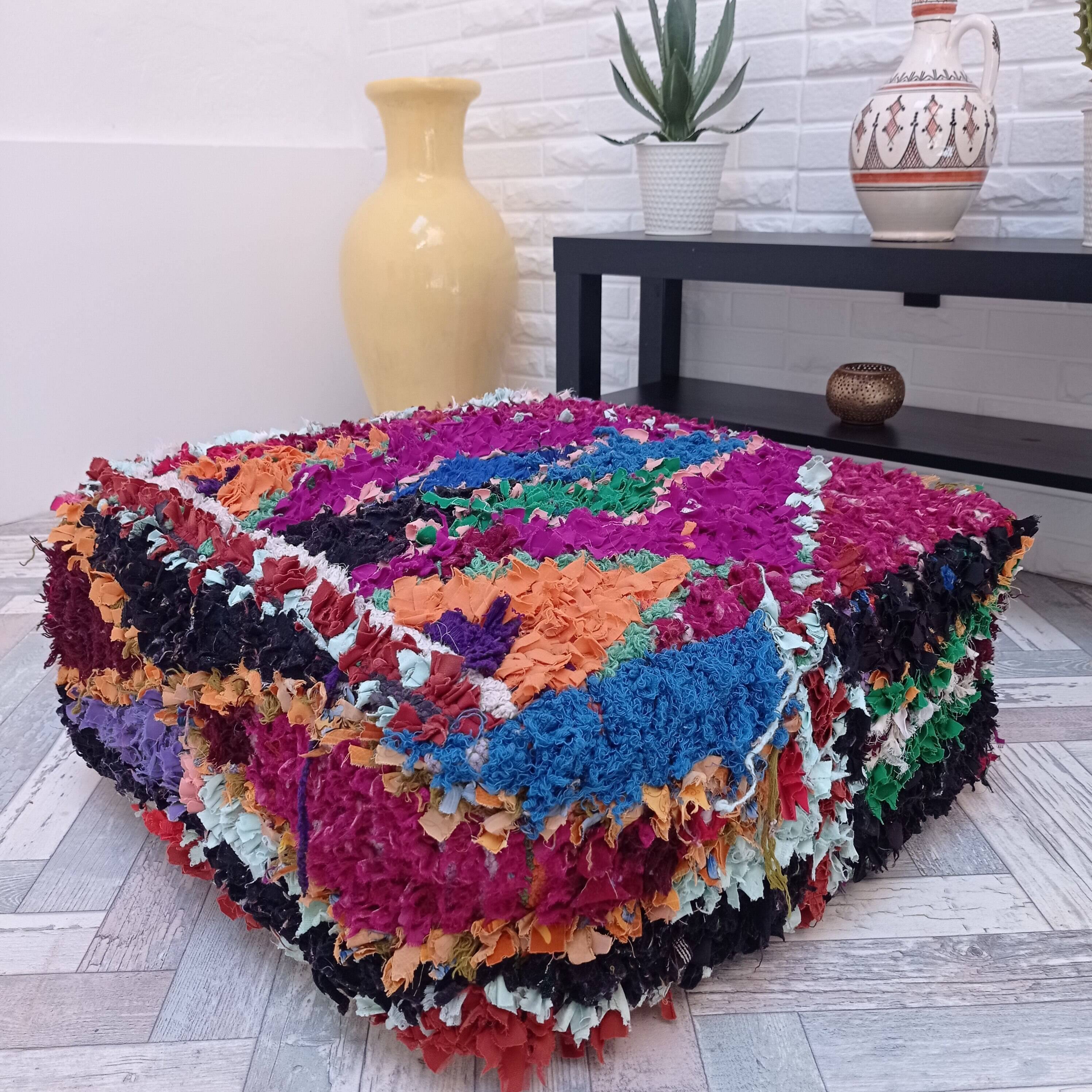 Handmade Berber pouf in wool 60 X 60 X 20 CM