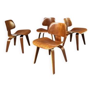 Suite de 4 chaises DCW - ray charles