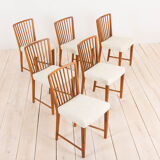 Set of 6 walnut dining chairs in boucle by Frits Henningsen, Denmark, 50s