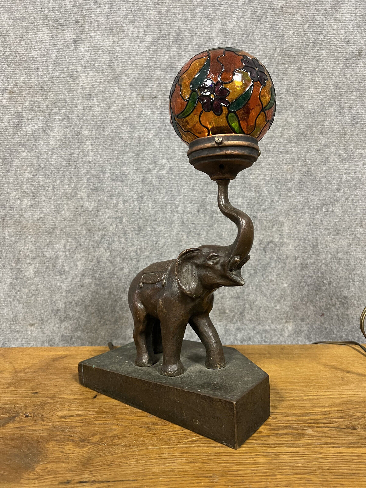 Bronze lamp with elephant Art Nouveau period around 1900