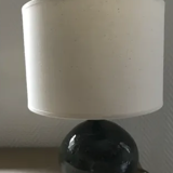 Lampe en grès céramique verte