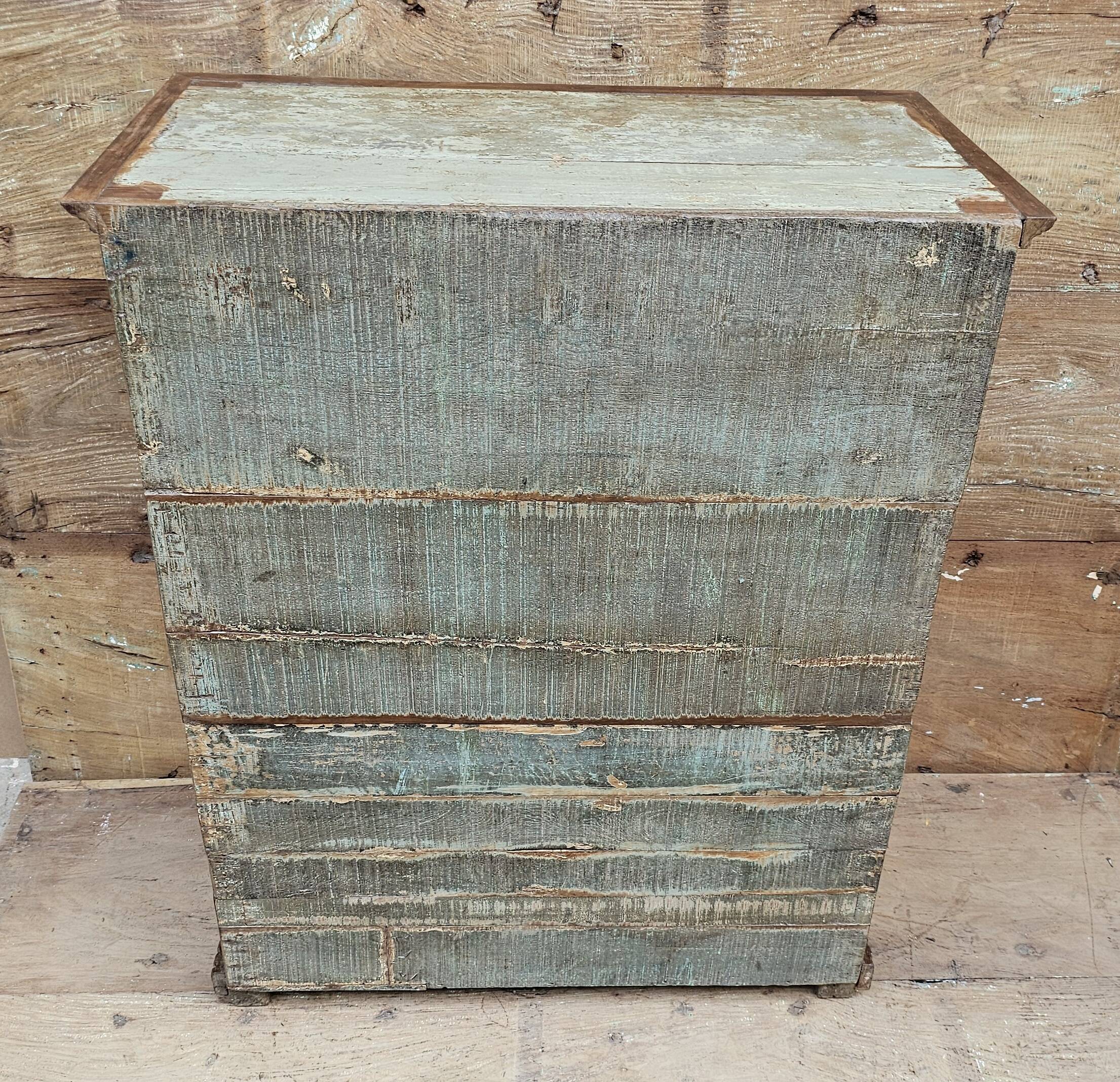 Ancien cabinet vitré en teck birman