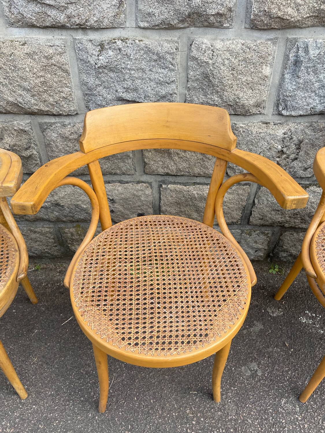 Lot de 4 chaises cannées