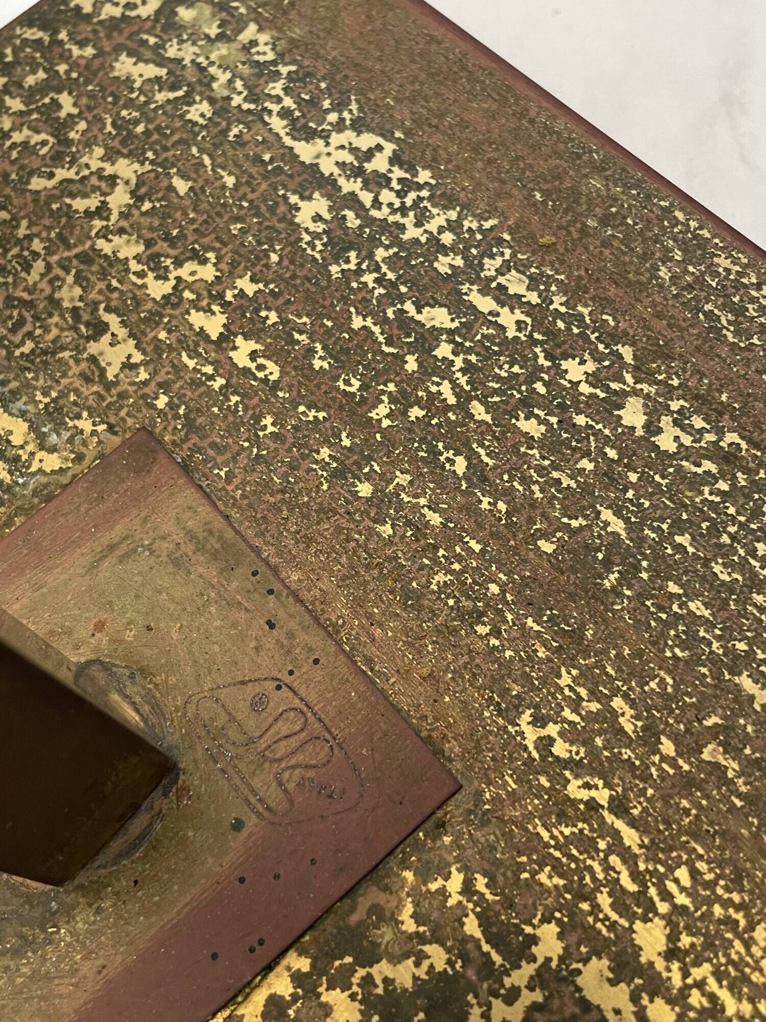 Lamp in gilded brass