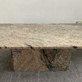 Grande tabe basse vintage minimaliste en granit