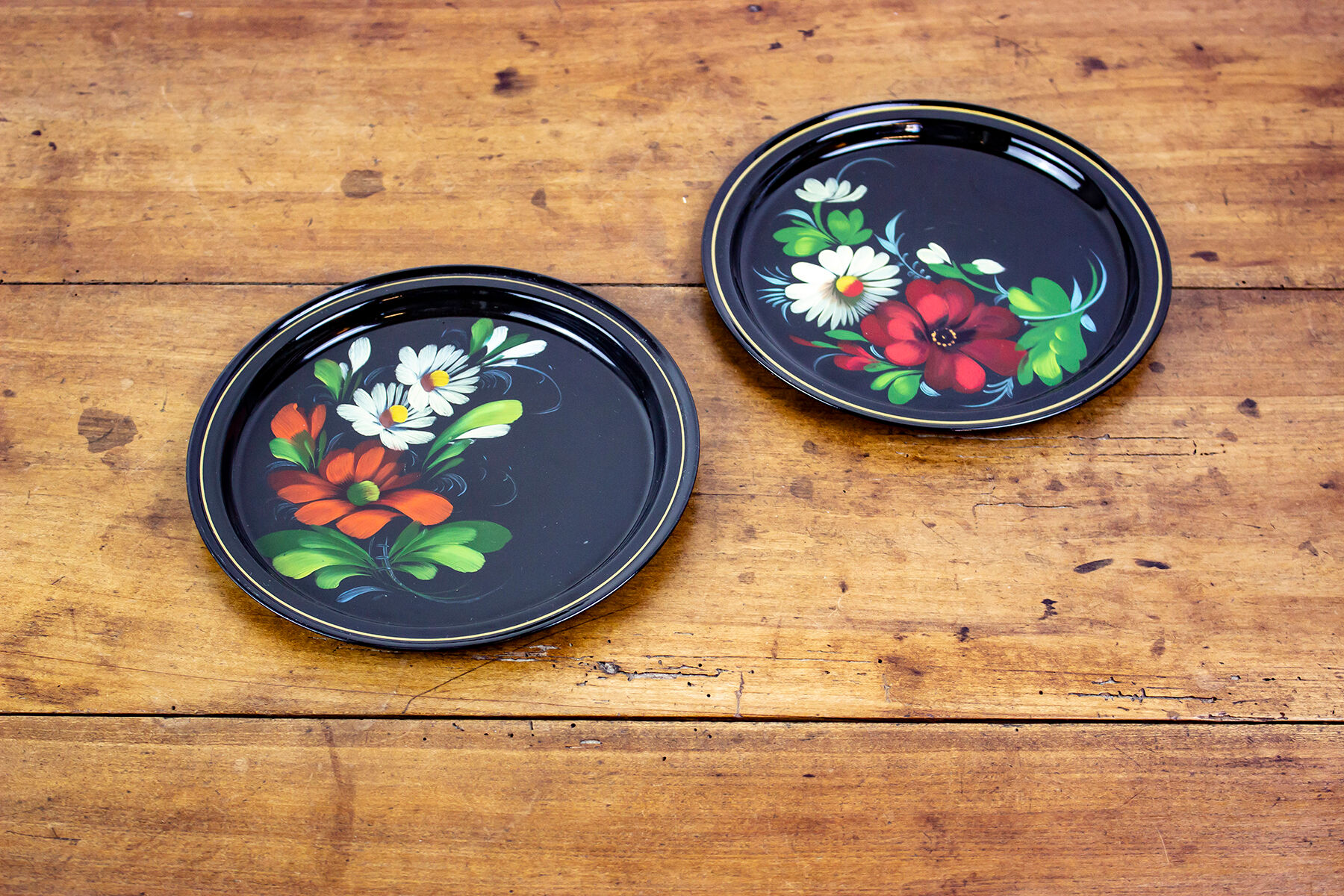 Pair of hand-painted metal plates - soviet style