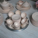 Service à café rose poudré 52 pièces 1930