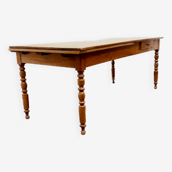 Extended farmhouse table in solid cherry nineteenth century