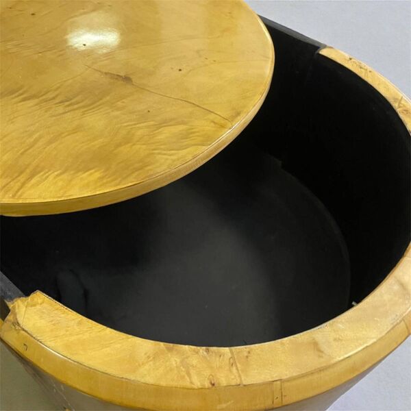 Paire de meubles à tiroirs  le charme de l'utile et du design