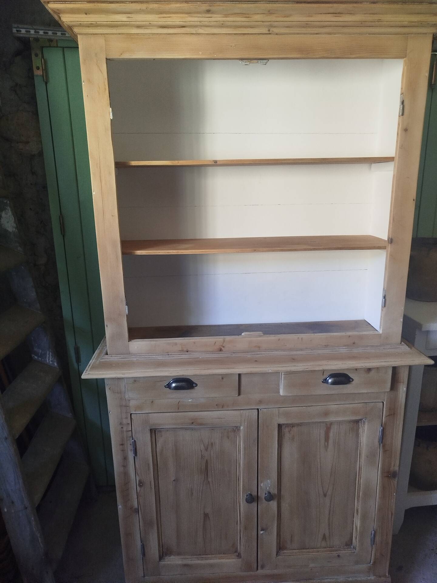 Buffet 2 renovated bodies