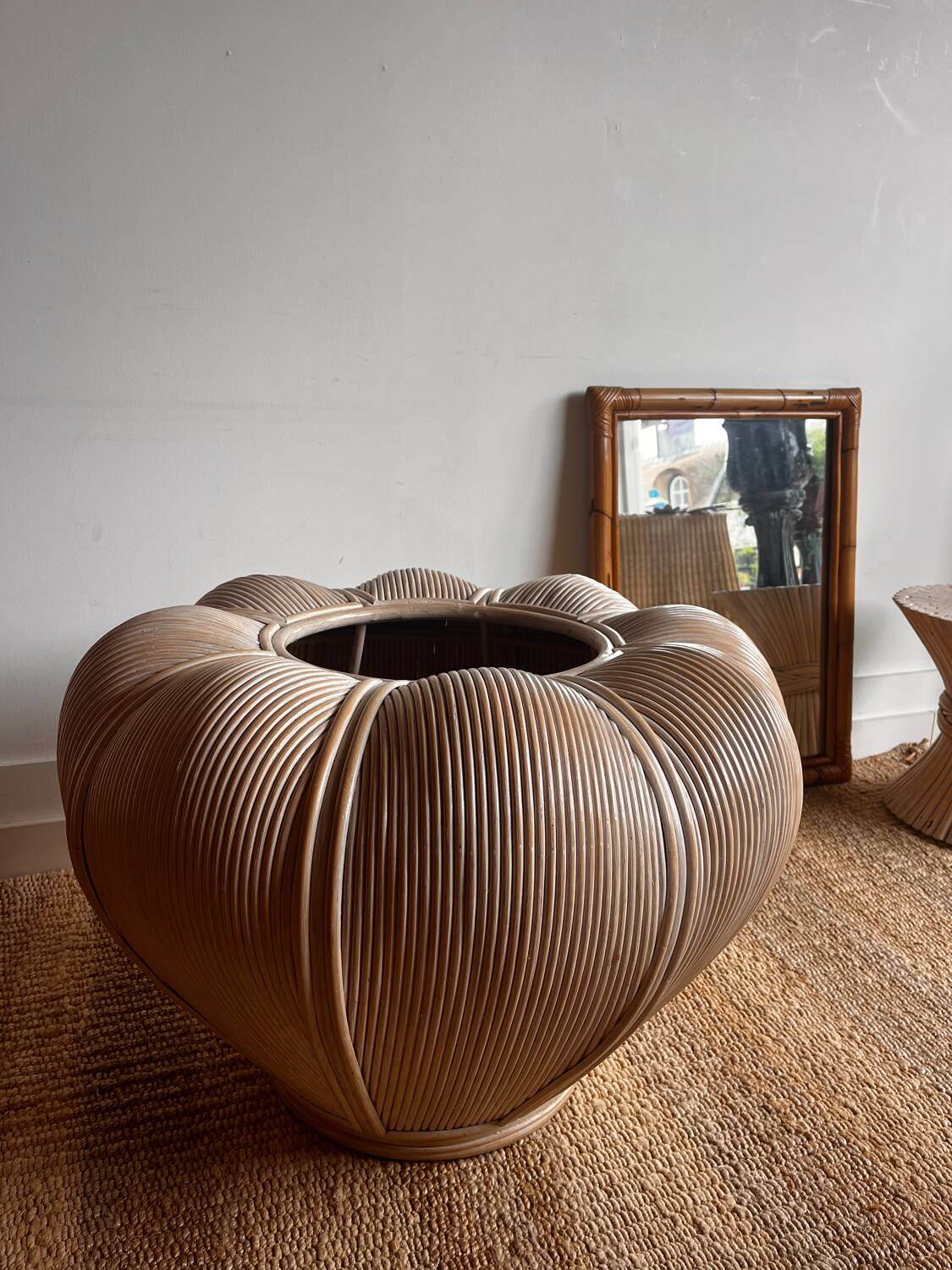 XXXL ‘Pencil reed’ rattan planter Vivai del Sud stijl