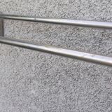 Metal towel rack