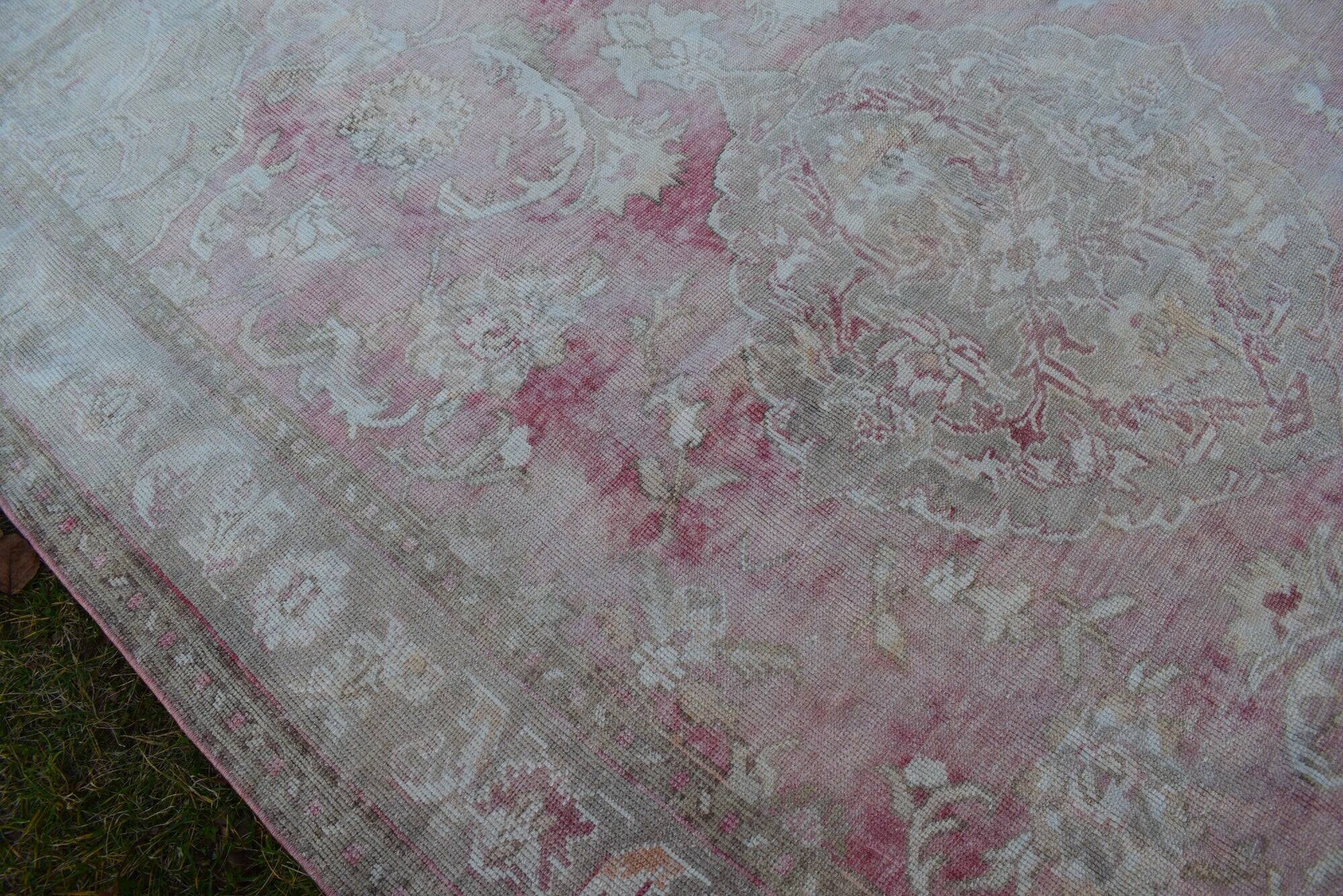 Vintage Turkish rug handmade 190x270 cm