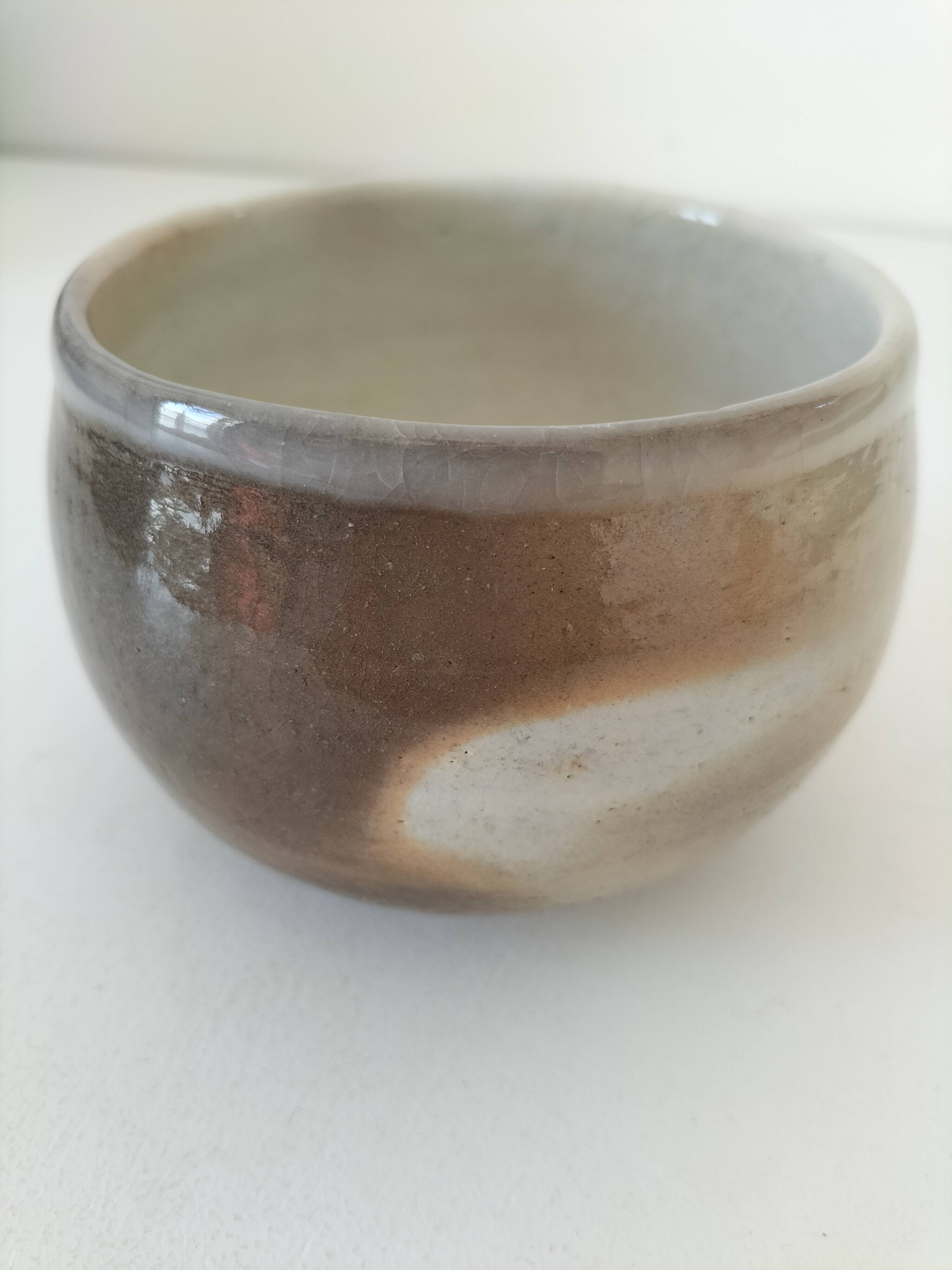 Signed handcrafted stoneware bowl – 70s wasi-sabi style