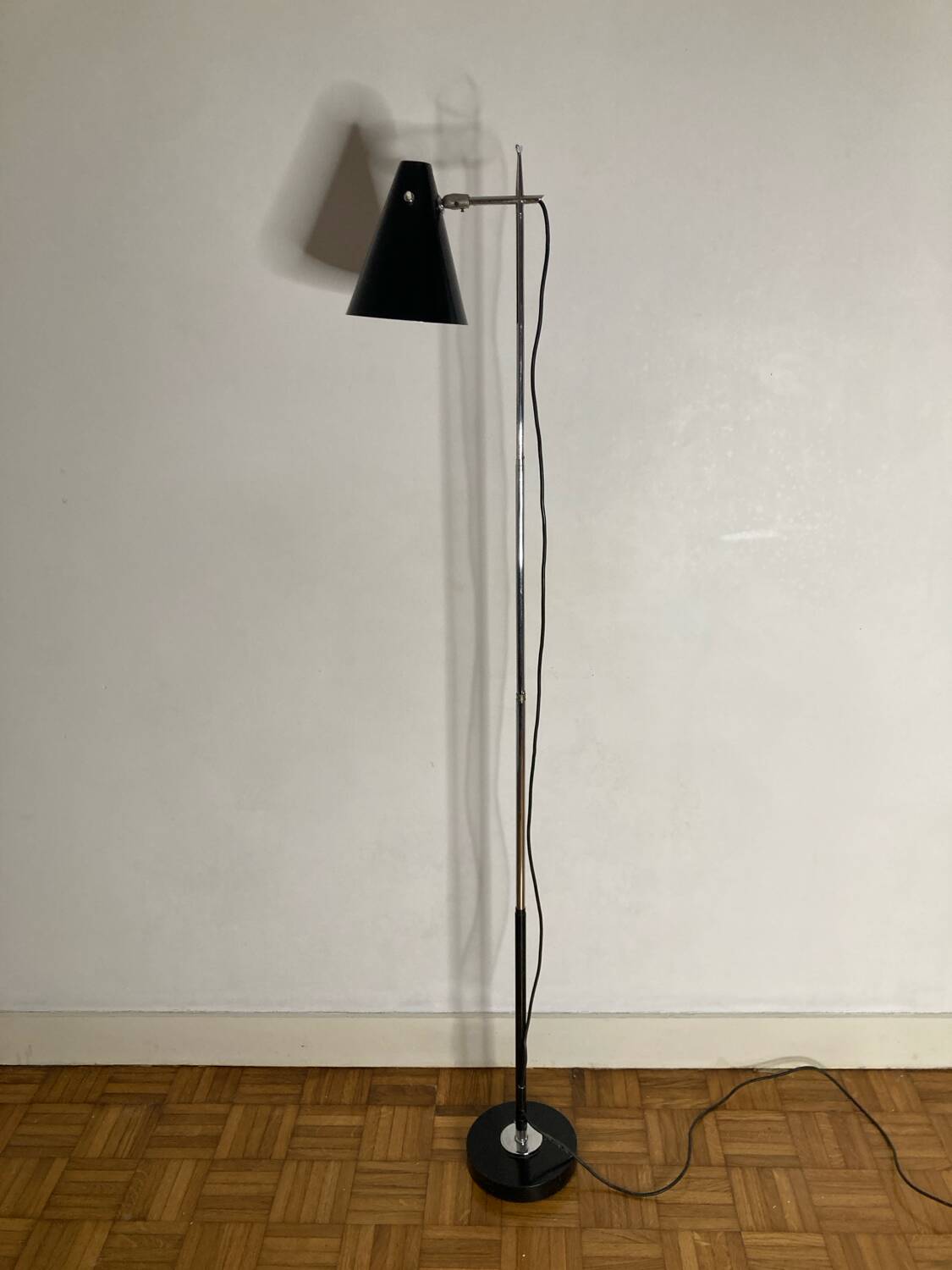 Extendable floor lamp O-Luce model 201