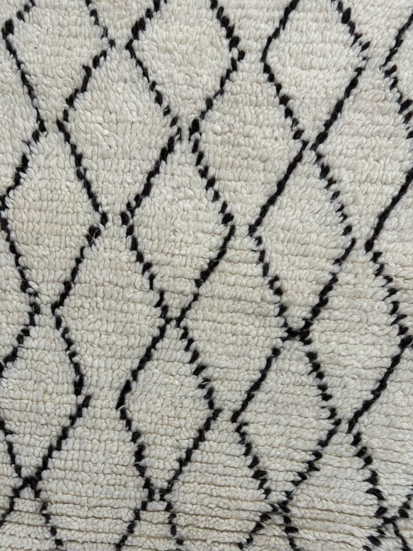 Vintage Beni Ouarain Berber rug