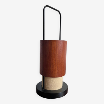 Scandinavian lantern lamp to table